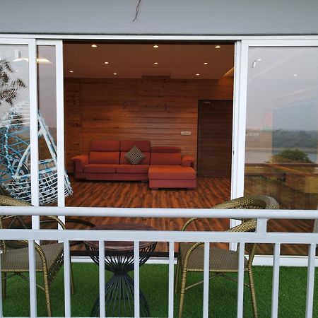 Krishna Riverside Resort Vasad Dış mekan fotoğraf