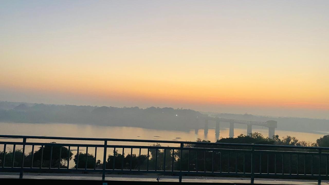 Krishna Riverside Resort Vasad Dış mekan fotoğraf