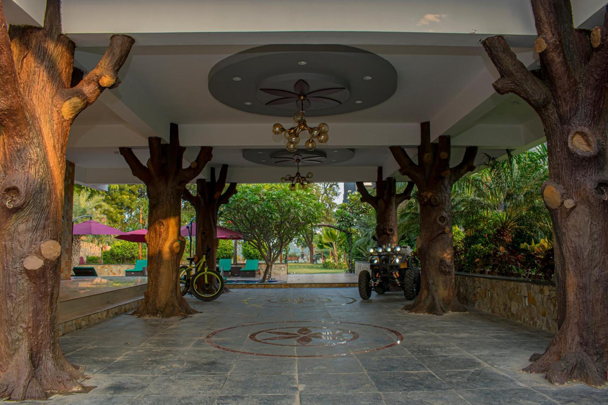 Krishna Riverside Resort Vasad Dış mekan fotoğraf